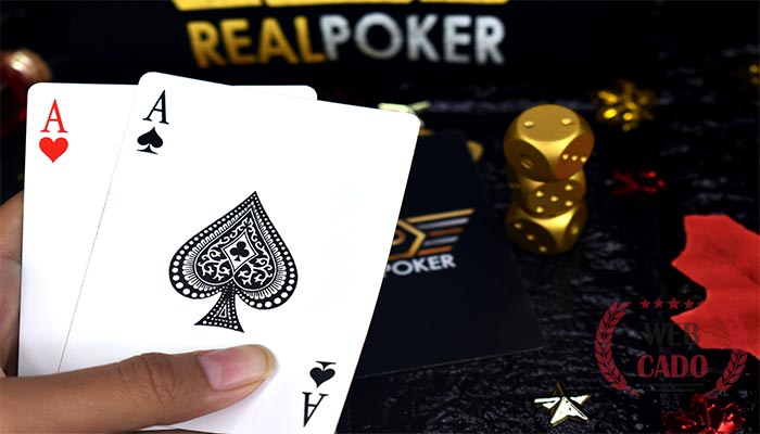 cách đánh bài poker online