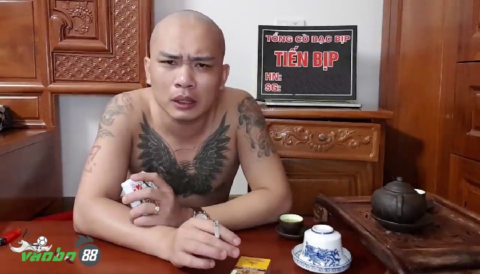 Tiến Bịp là ai